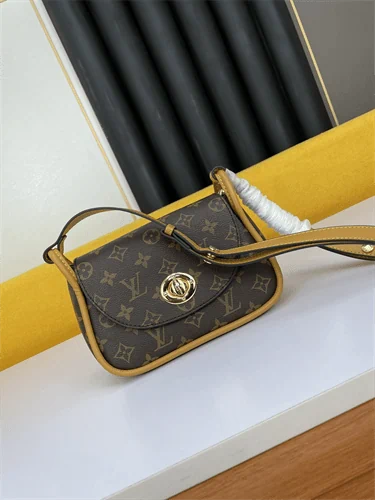 Louis Vuitton M40725/091